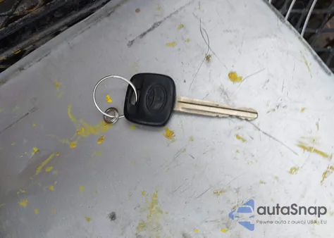 2003 Toyota Corolla Le из США, поврежденный, VIN JTDBR32E330038352